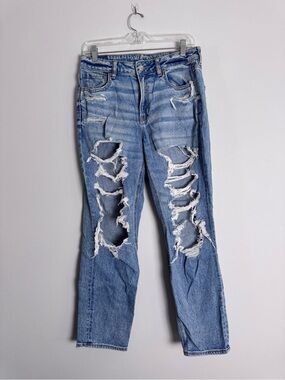 American Eagle Mom jeans Women's Distressed Light Blue Ripped 10 R